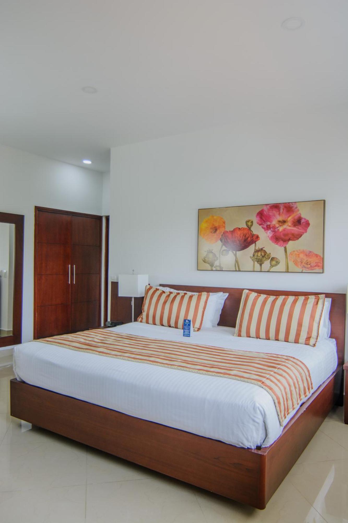 Hotel Neiva Plaza Exterior photo